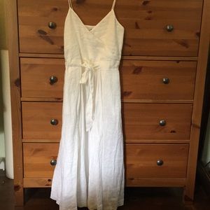 Linen white midi dress with pockets